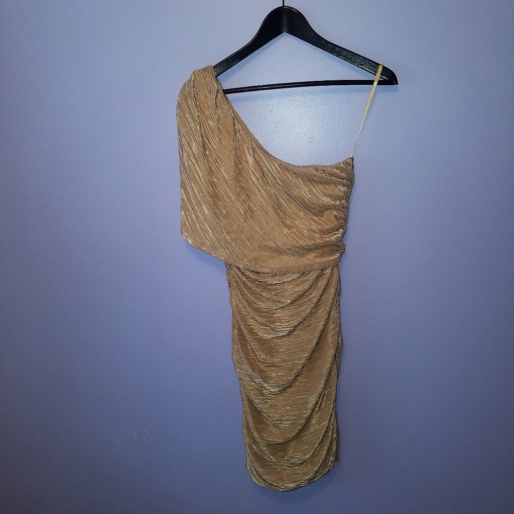 💎Arden B Gold one shoulder dress